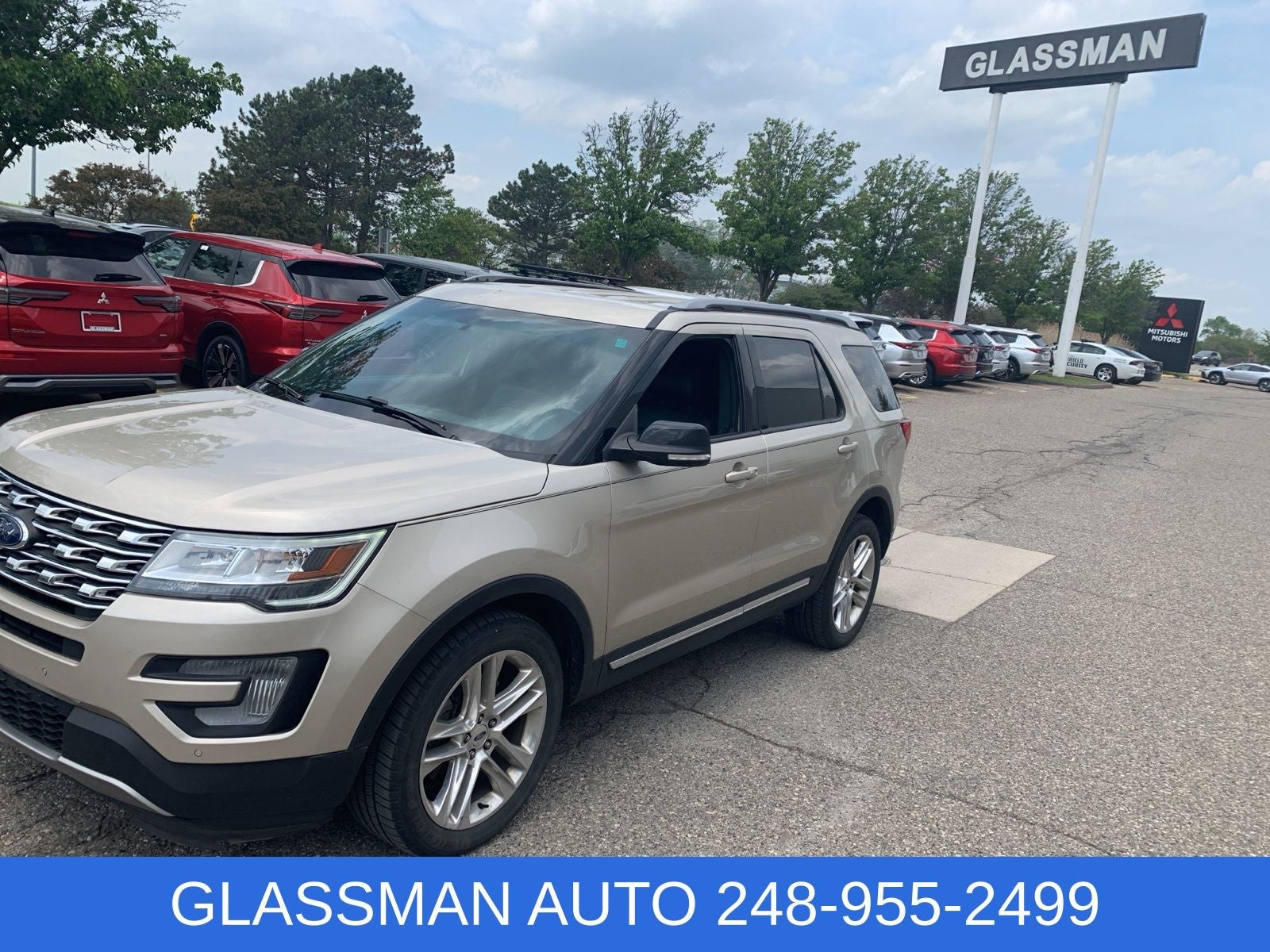 2017 Ford Explorer XLT 4WD's photo
