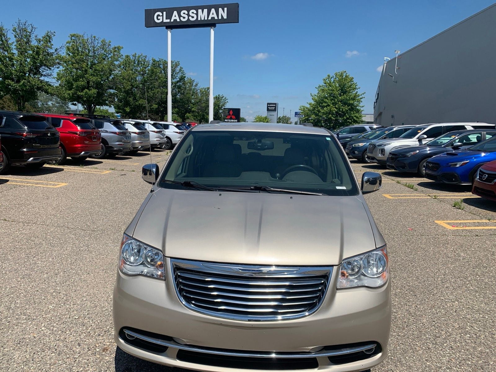 2015 Chrysler Town & Country Touring-L