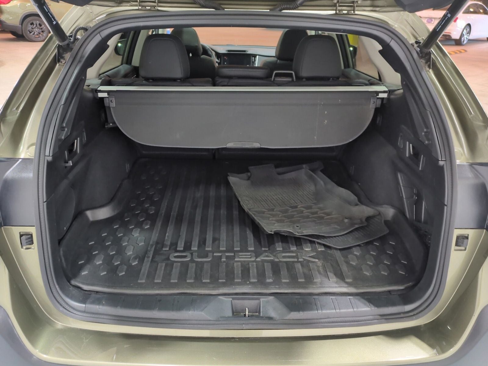 2023 Subaru Outback Touring