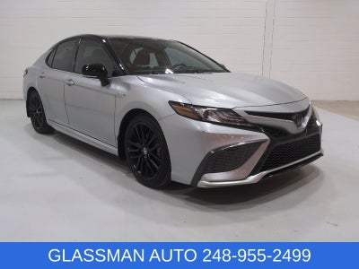 2021 Toyota Camry Hybrid XSE