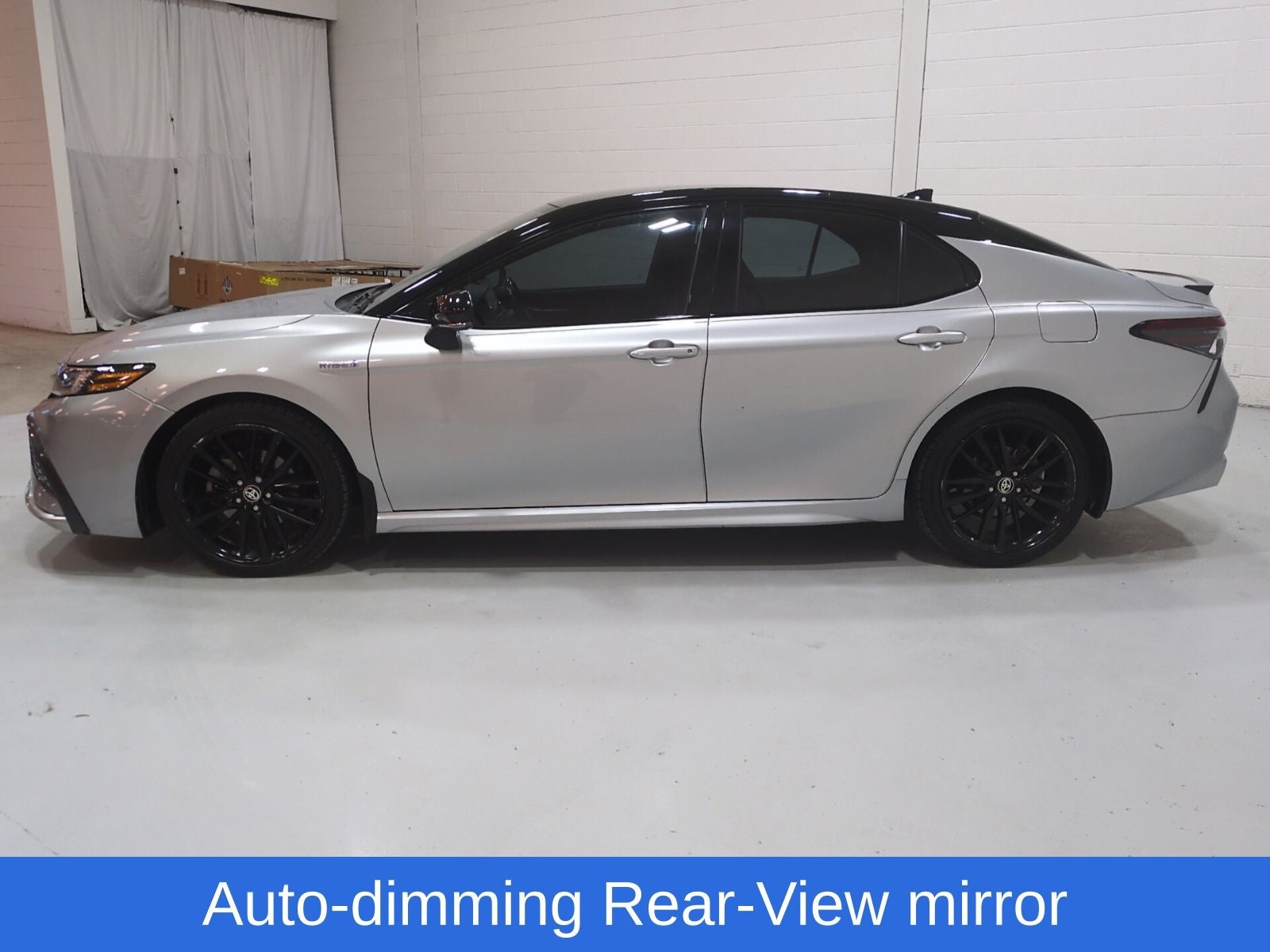 2021 Toyota Camry Hybrid XSE