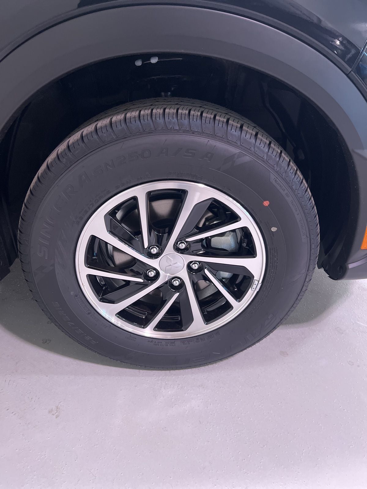 2026 Mitsubishi Eclipse Cross ES