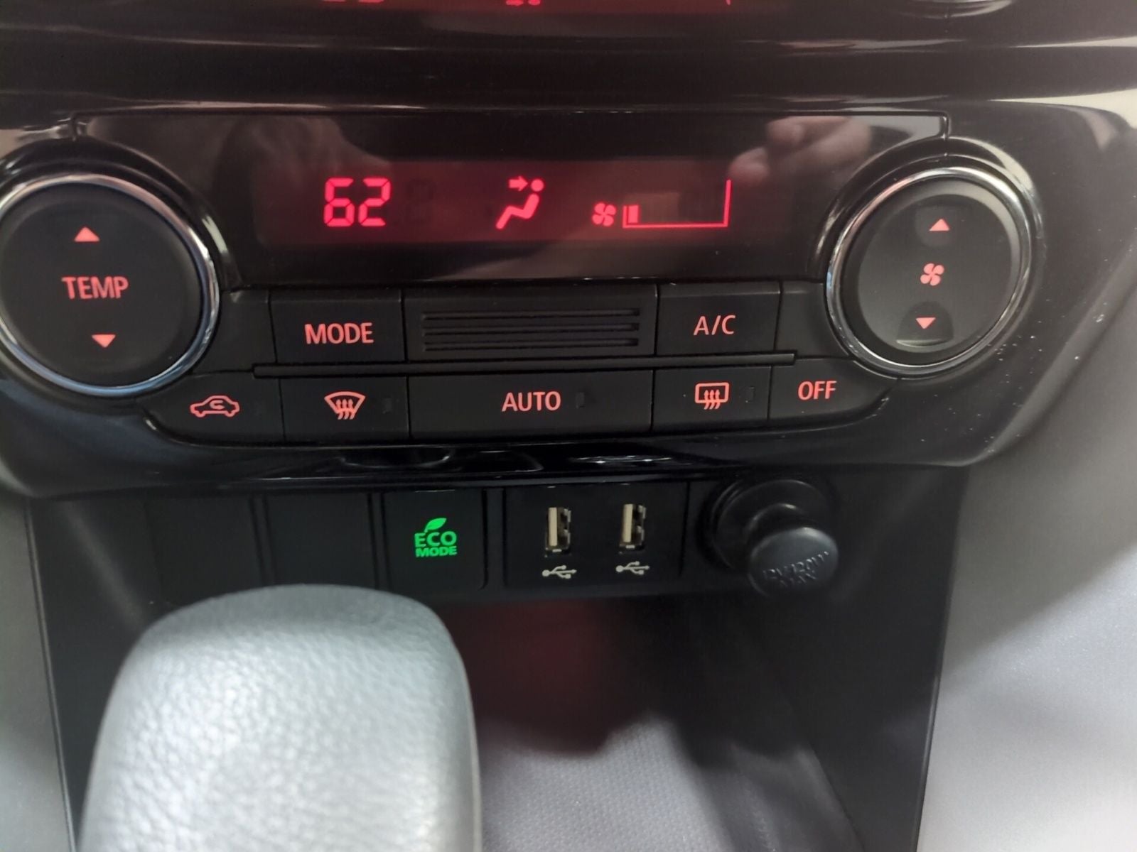 2024 Mitsubishi Eclipse Cross LE