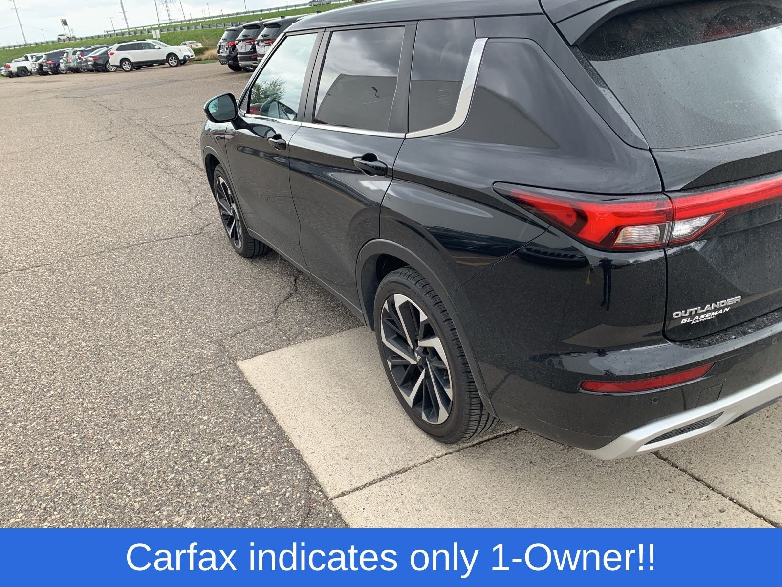 2023 Mitsubishi Outlander SE