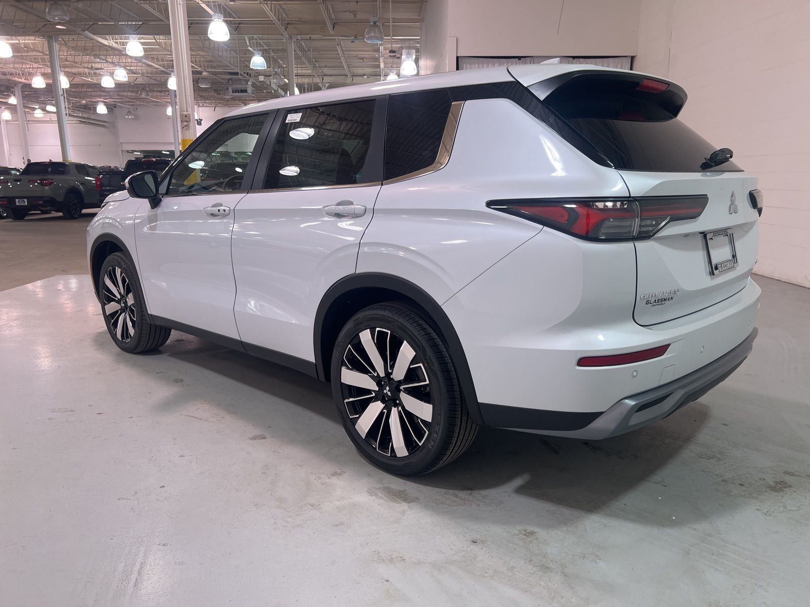2025 Mitsubishi Outlander SE