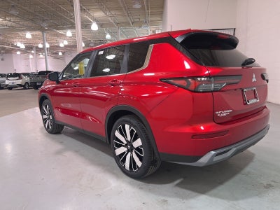 2025 Mitsubishi Outlander SE