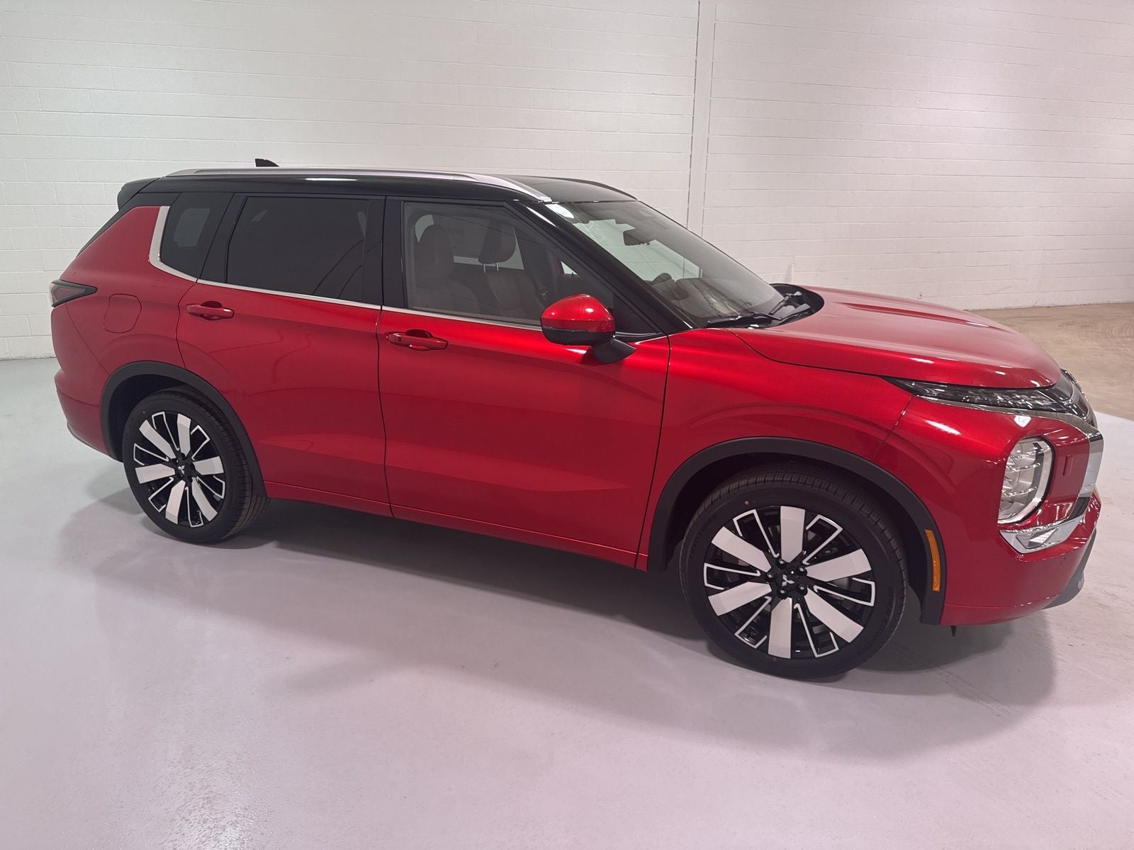 2025 Mitsubishi Outlander SEL