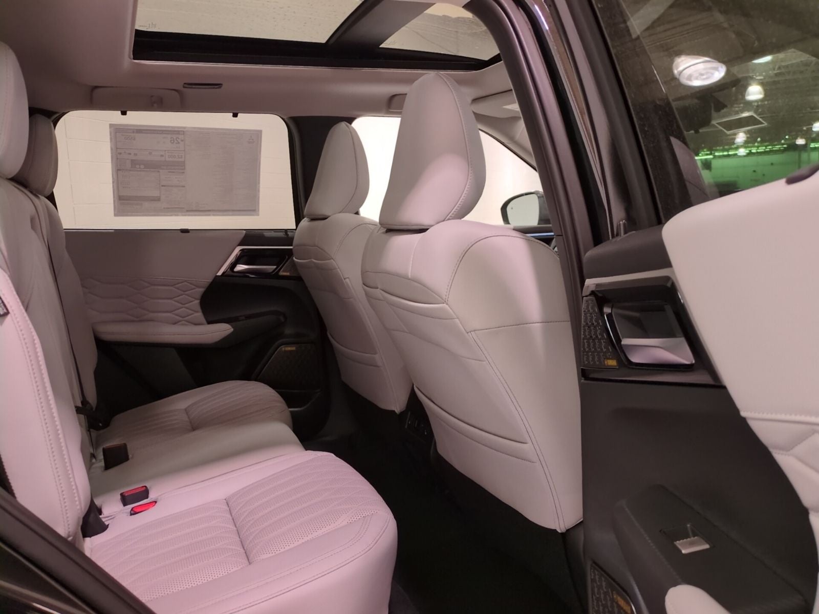 2025 Mitsubishi Outlander SEL Platinum Edition