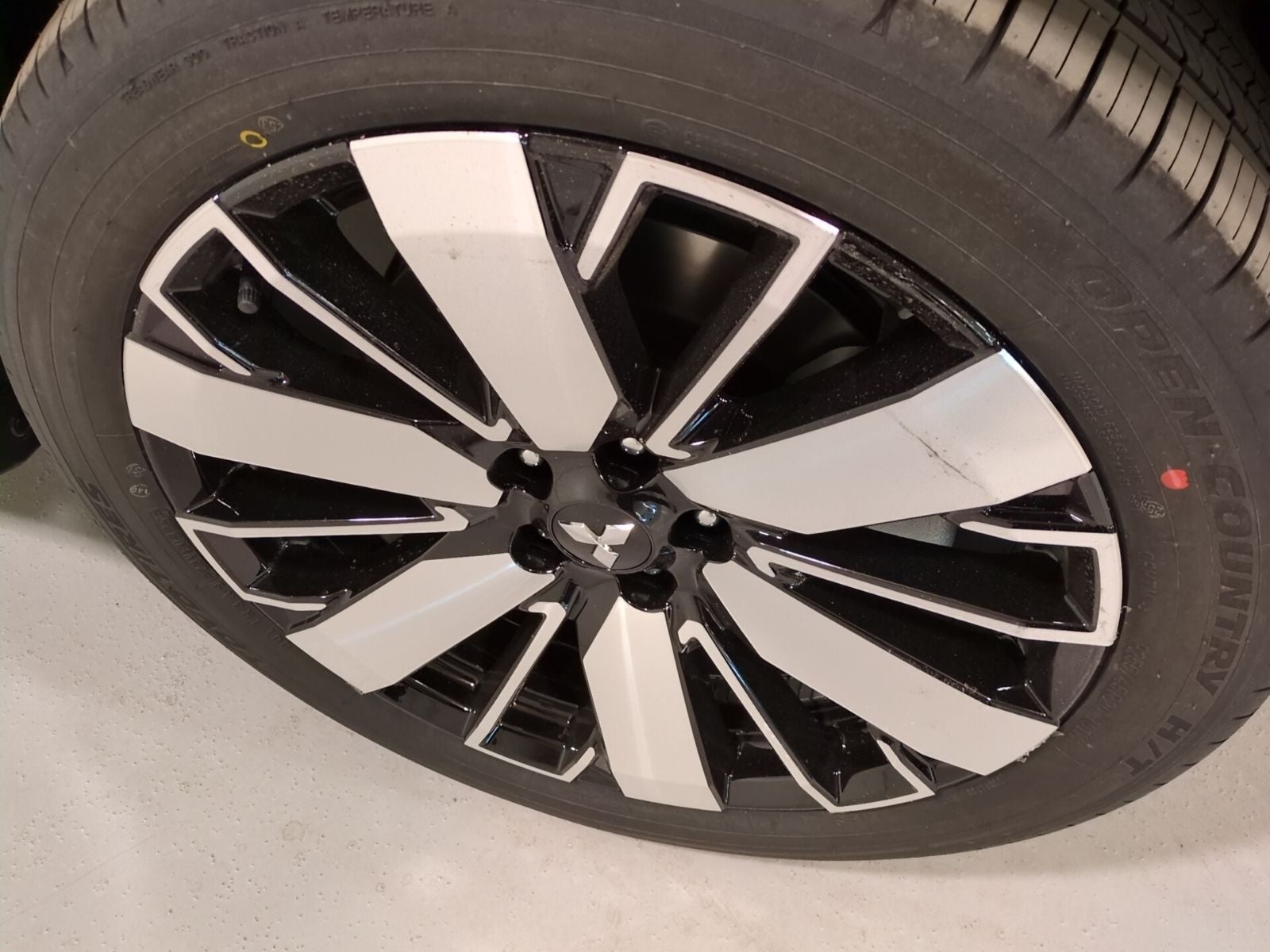 2025 Mitsubishi Outlander SEL Platinum Edition