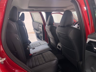 2025 Mitsubishi Outlander PHEV SE