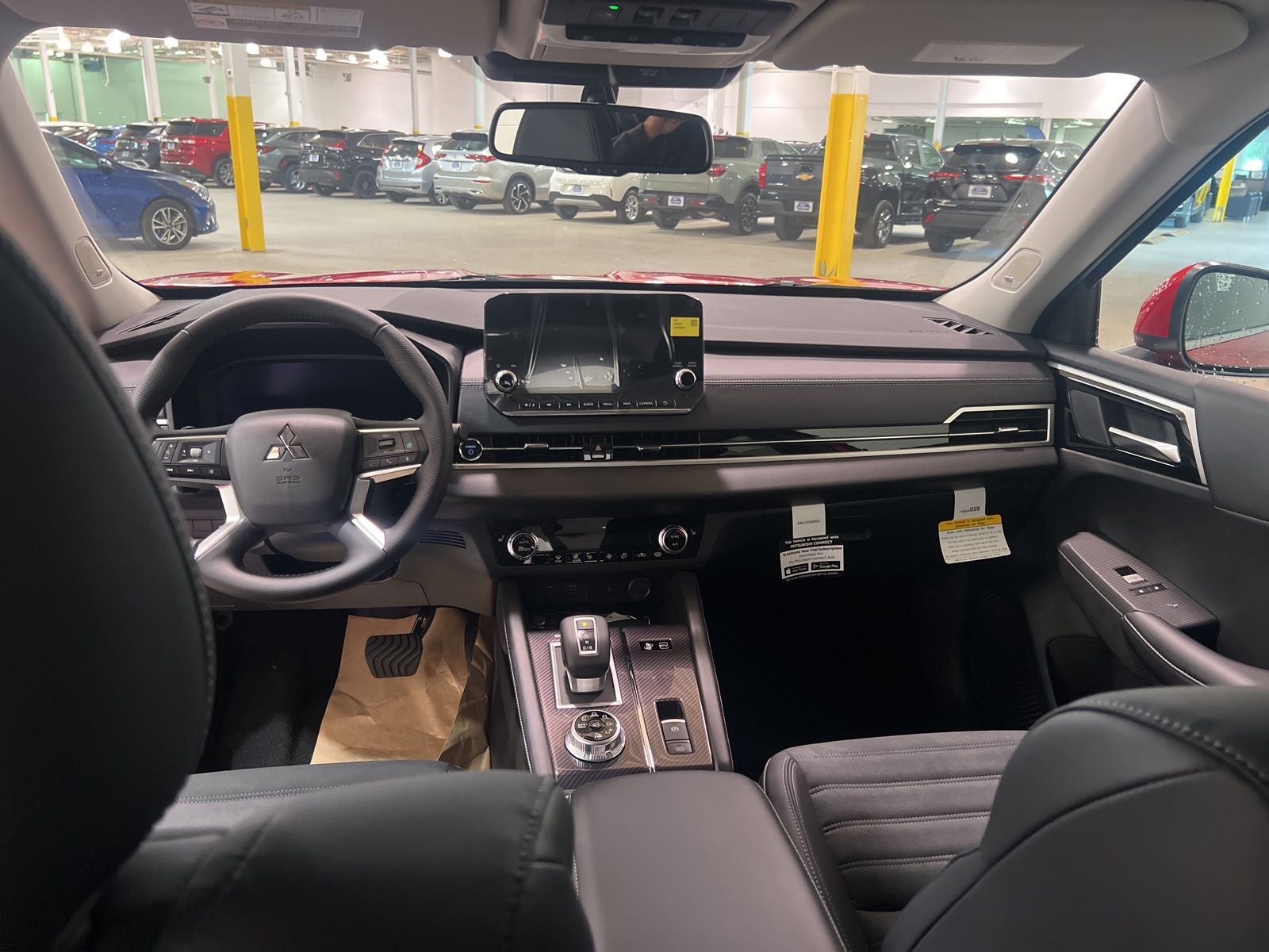 2025 Mitsubishi Outlander PHEV SE