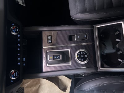 2025 Mitsubishi Outlander PHEV SE