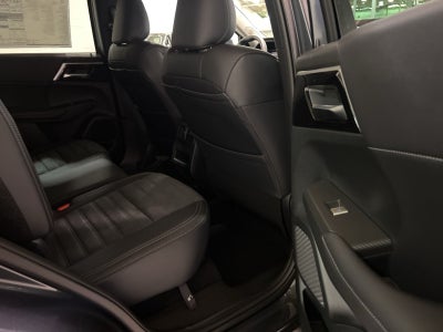 2025 Mitsubishi Outlander PHEV SE