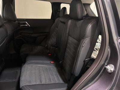 2025 Mitsubishi Outlander PHEV SE