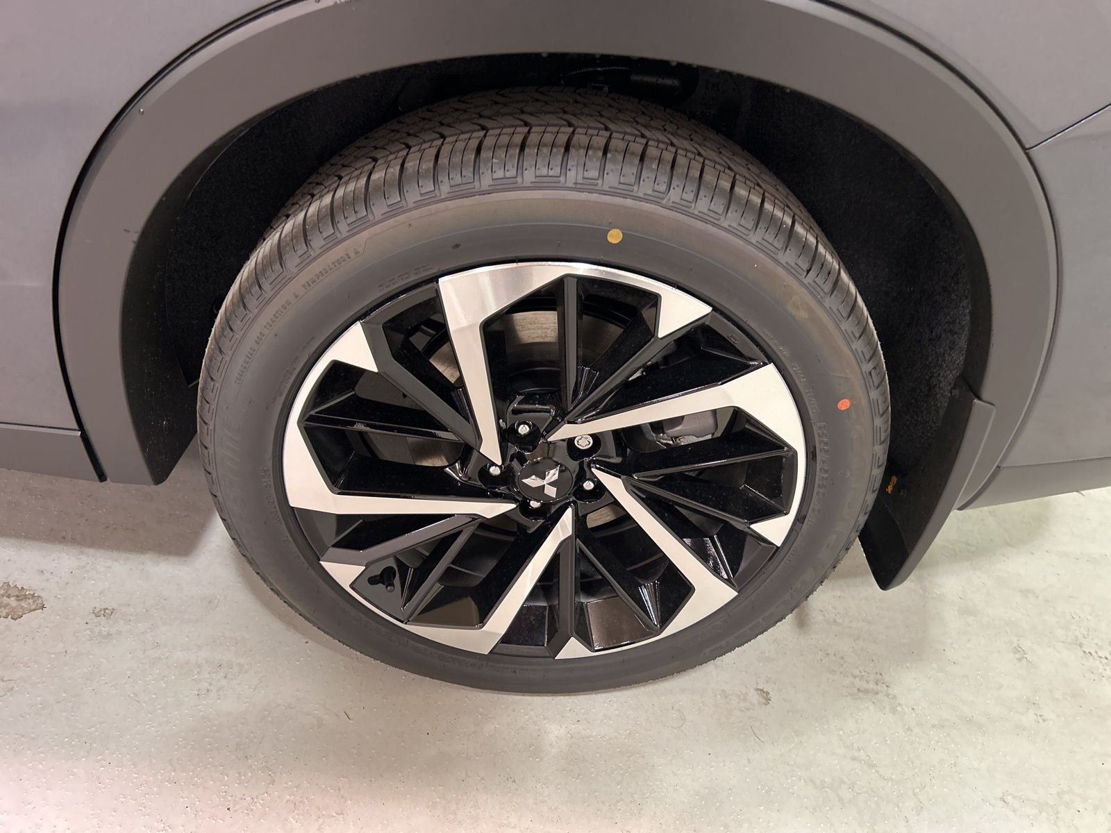 2025 Mitsubishi Outlander PHEV SE