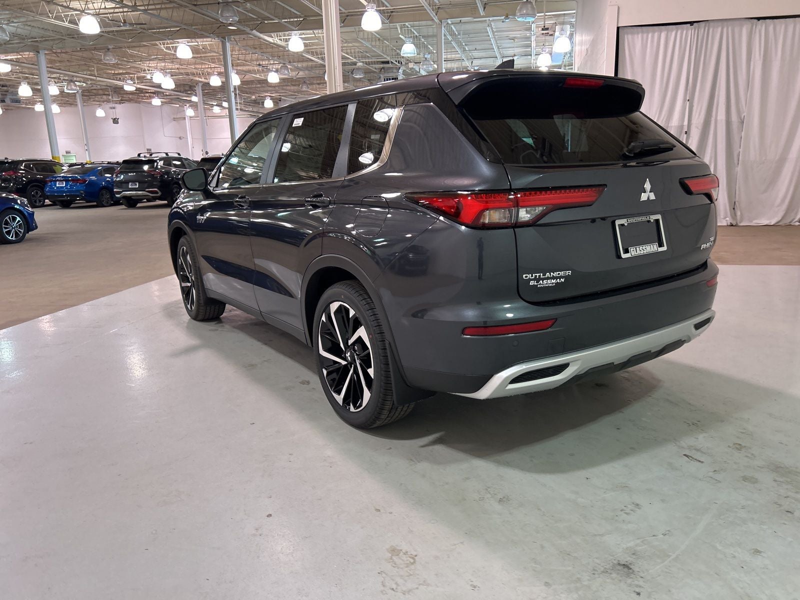 2025 Mitsubishi Outlander PHEV SE