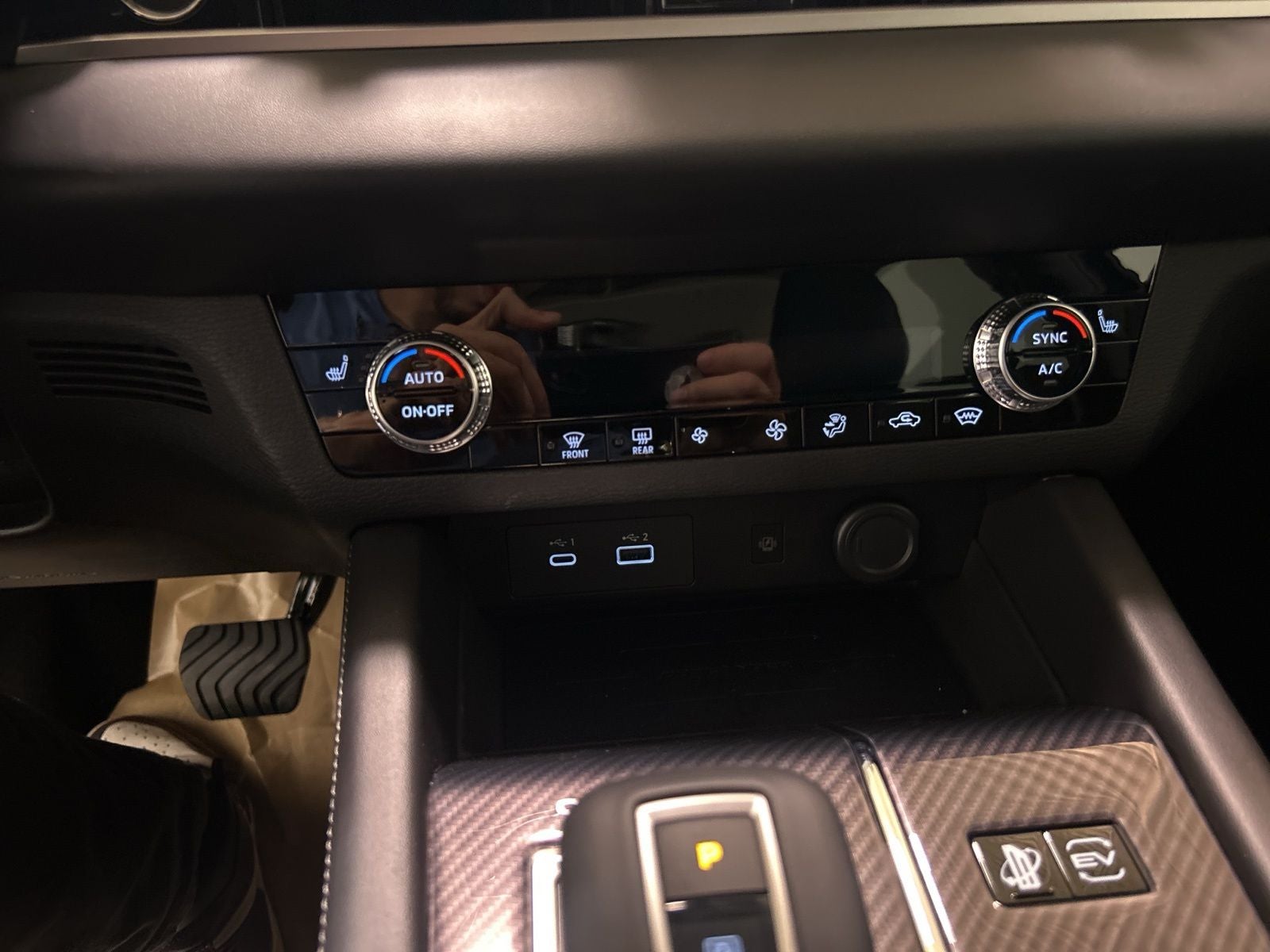 2025 Mitsubishi Outlander PHEV SE