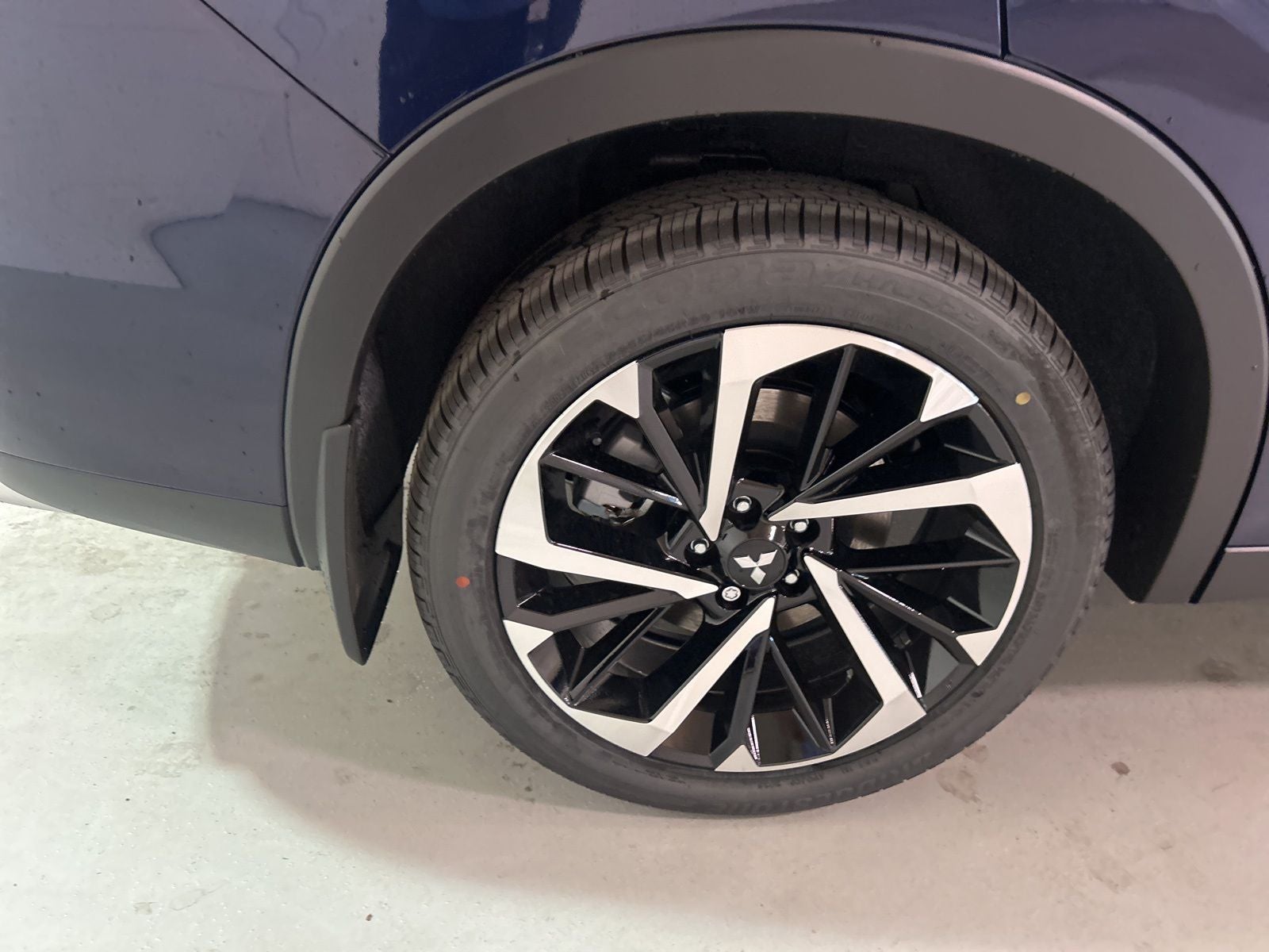 2025 Mitsubishi Outlander PHEV SE