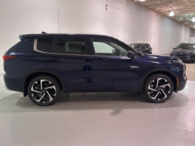 2025 Mitsubishi Outlander PHEV SE
