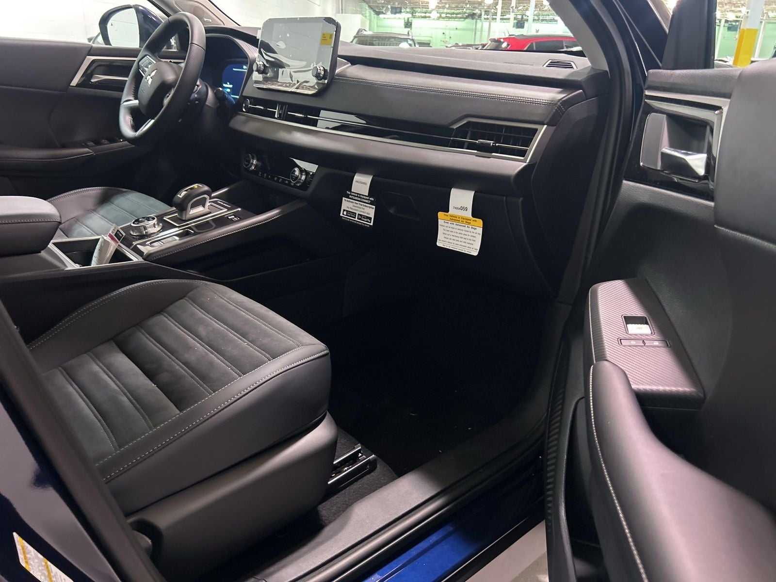 2025 Mitsubishi Outlander PHEV SE