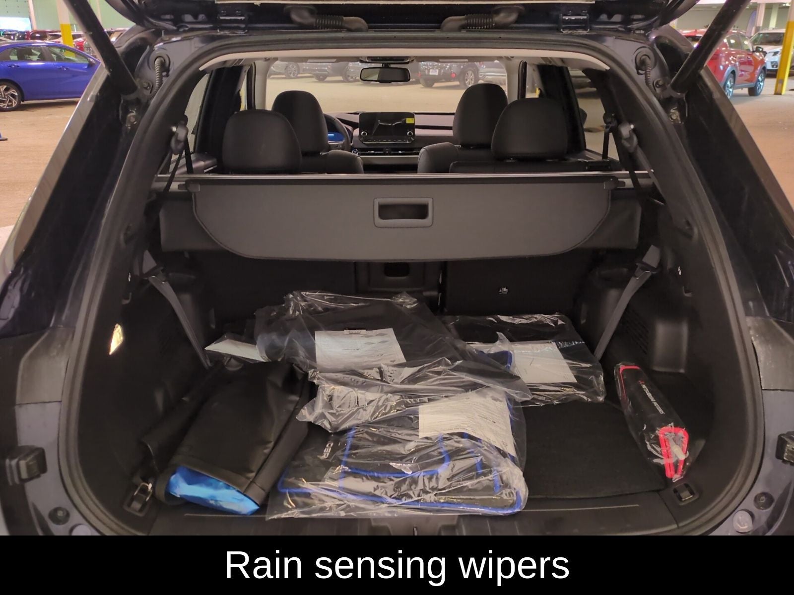 2025 Mitsubishi Outlander Plug-in Hybrid SE - Photo 13