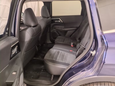 2025 Mitsubishi Outlander PHEV SE
