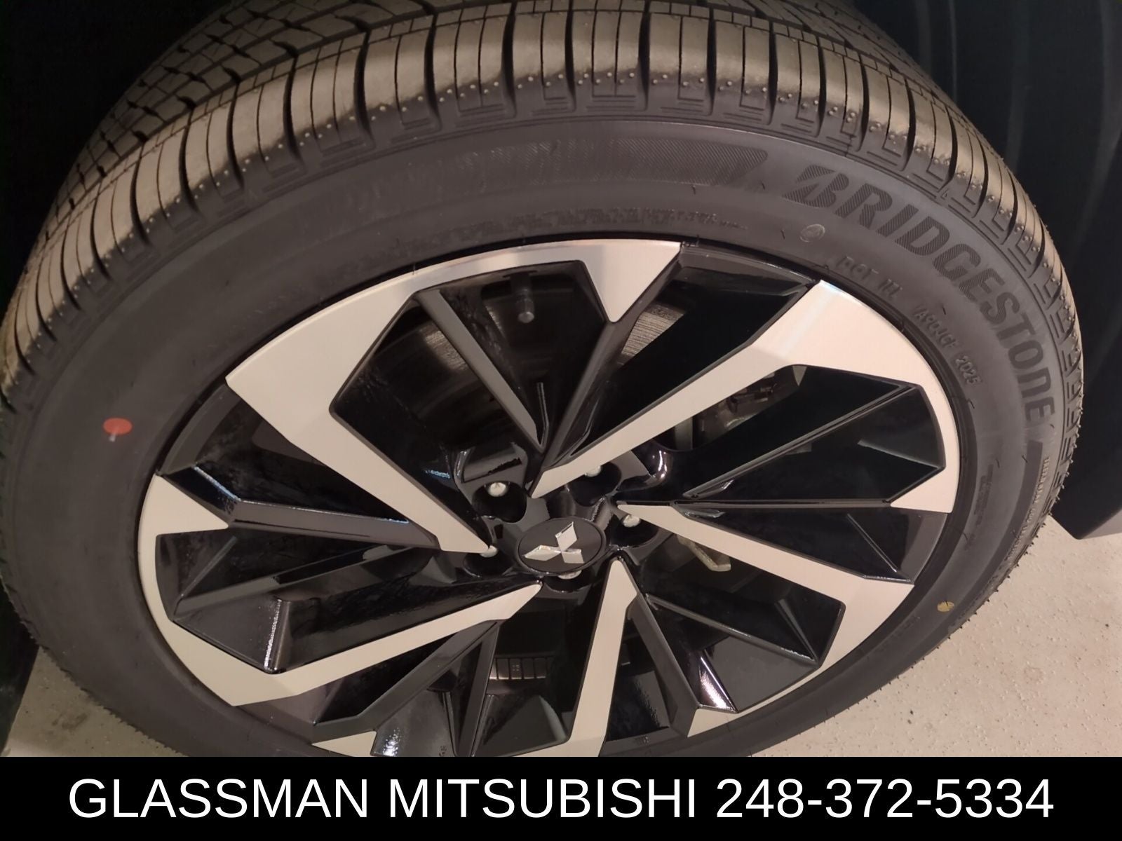 2025 Mitsubishi Outlander PHEV SE