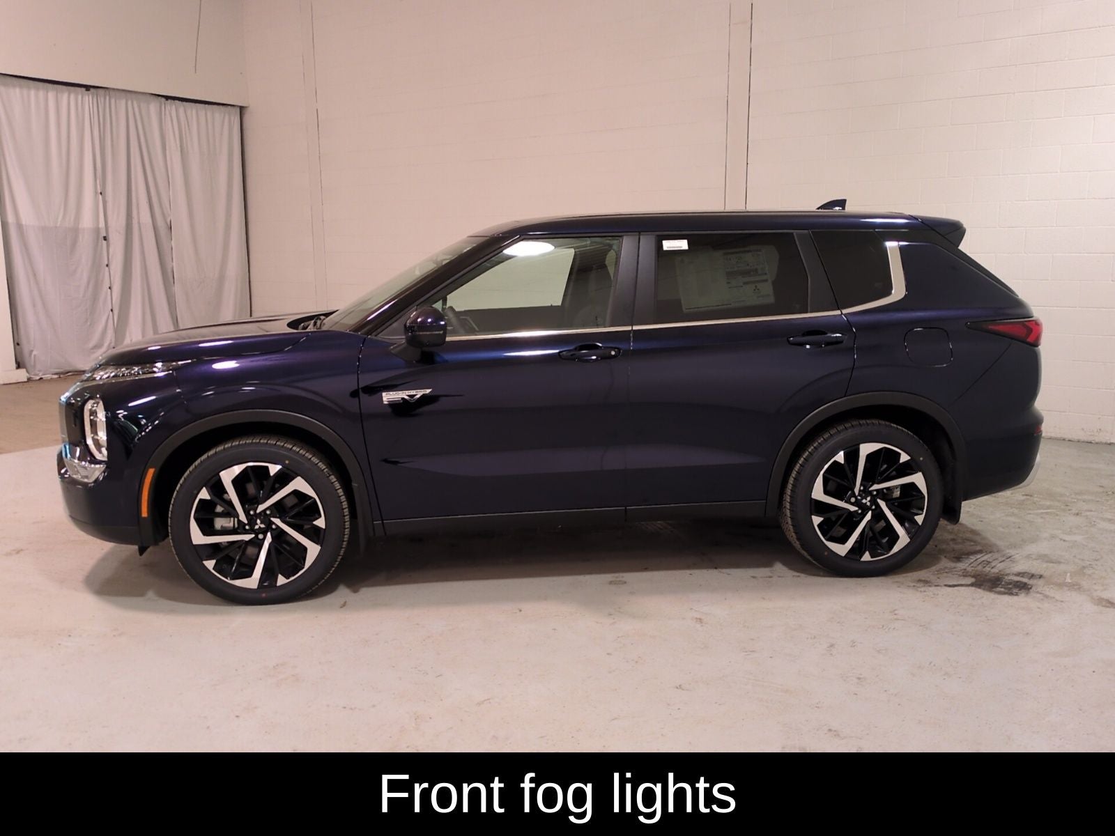 2025 Mitsubishi Outlander PHEV SE