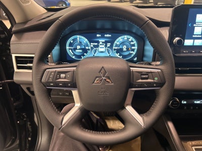 2025 Mitsubishi Outlander PHEV SE