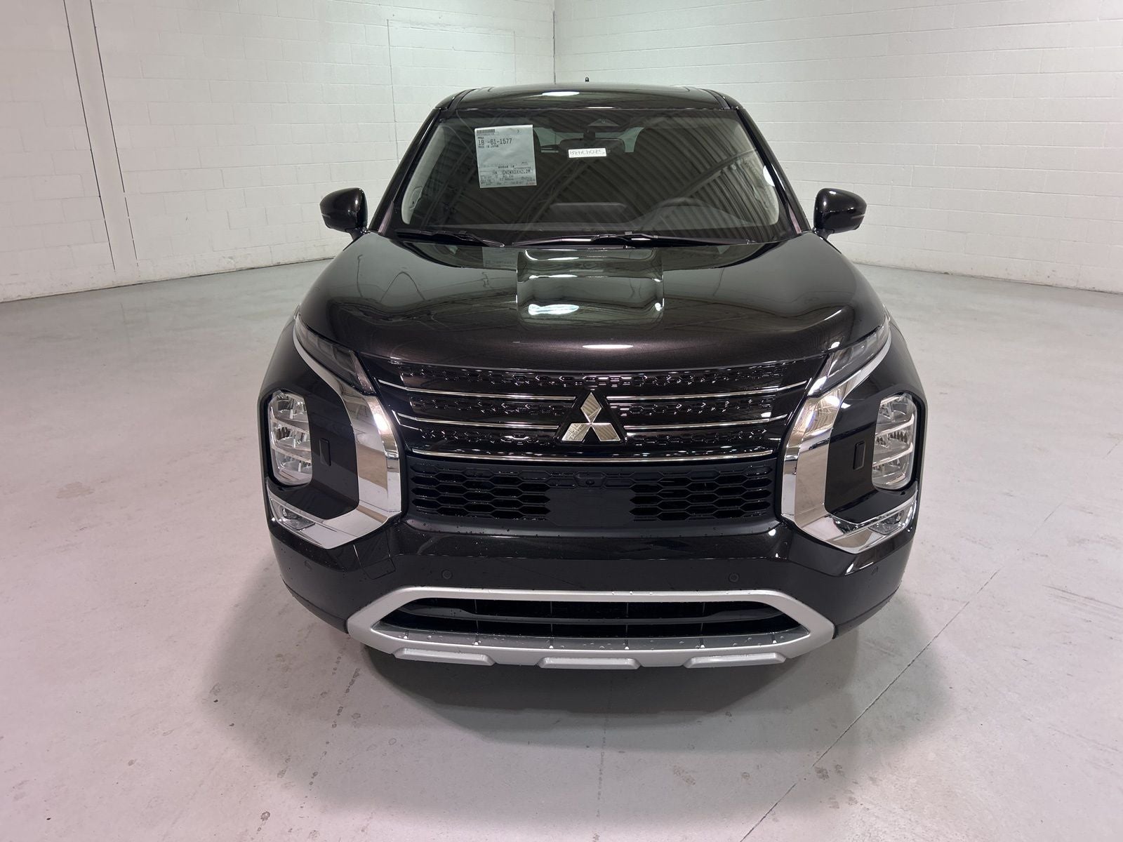 2025 Mitsubishi Outlander PHEV SE