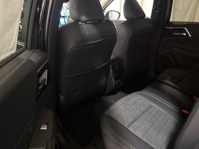 2025 Mitsubishi Outlander PHEV SE