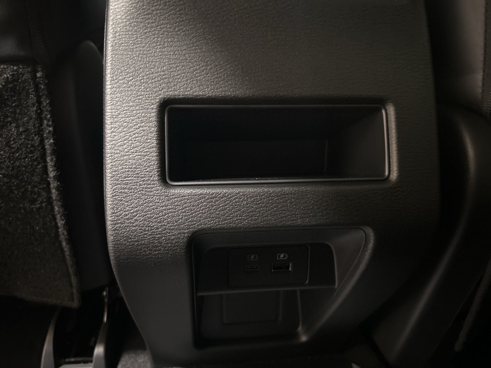 2025 Mitsubishi Outlander PHEV SE