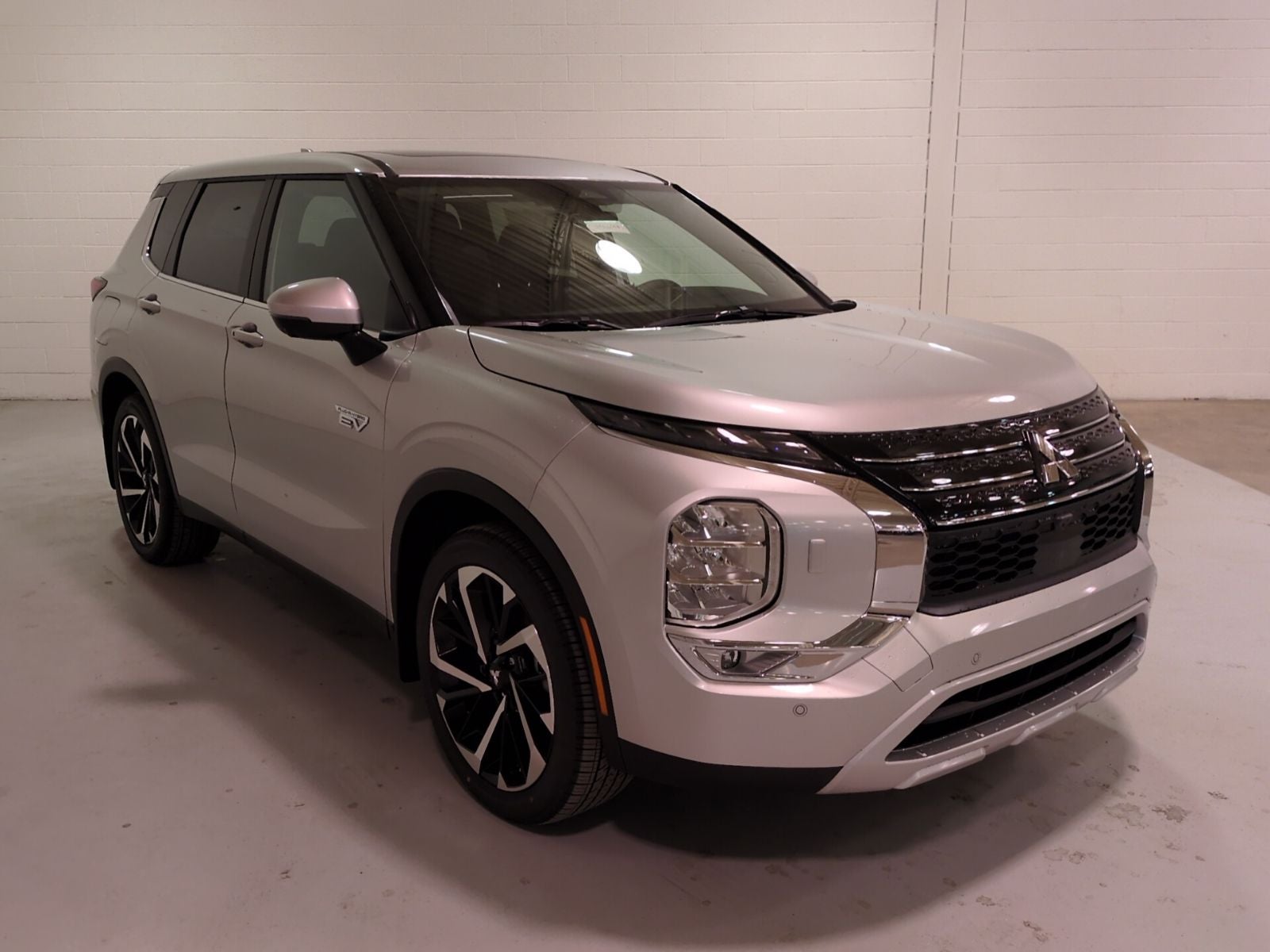 2025 Mitsubishi Outlander PHEV SE