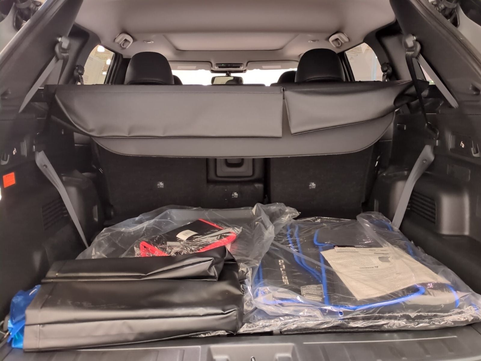 2025 Mitsubishi Outlander PHEV SE