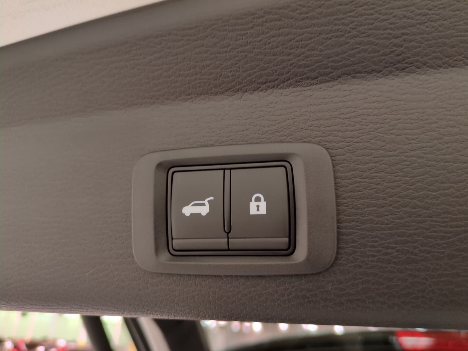 2025 Mitsubishi Outlander PHEV SE