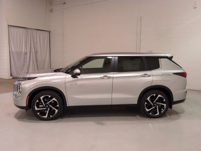 2025 Mitsubishi Outlander PHEV SE