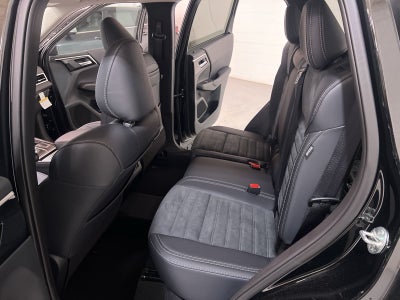 2025 Mitsubishi Outlander PHEV SE