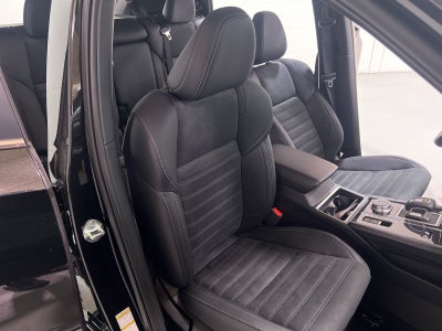 2025 Mitsubishi Outlander PHEV SE