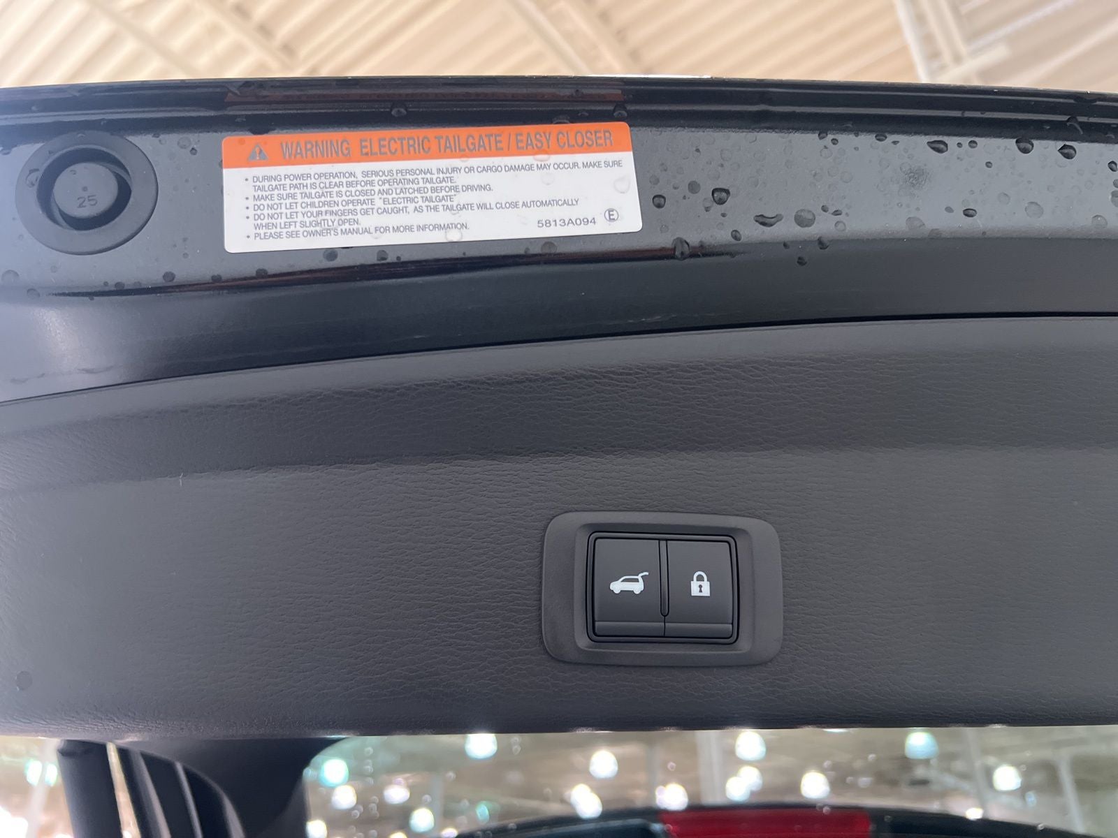 2025 Mitsubishi Outlander PHEV SE