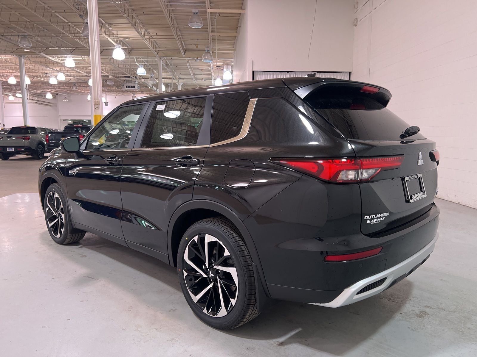 2025 Mitsubishi Outlander PHEV SE