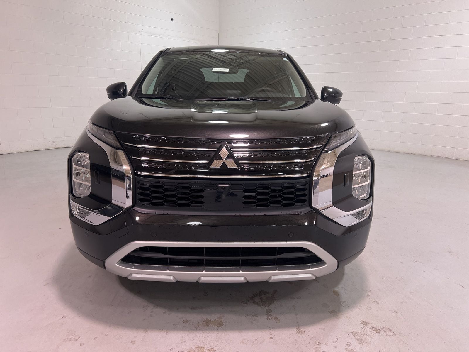 2025 Mitsubishi Outlander PHEV SE