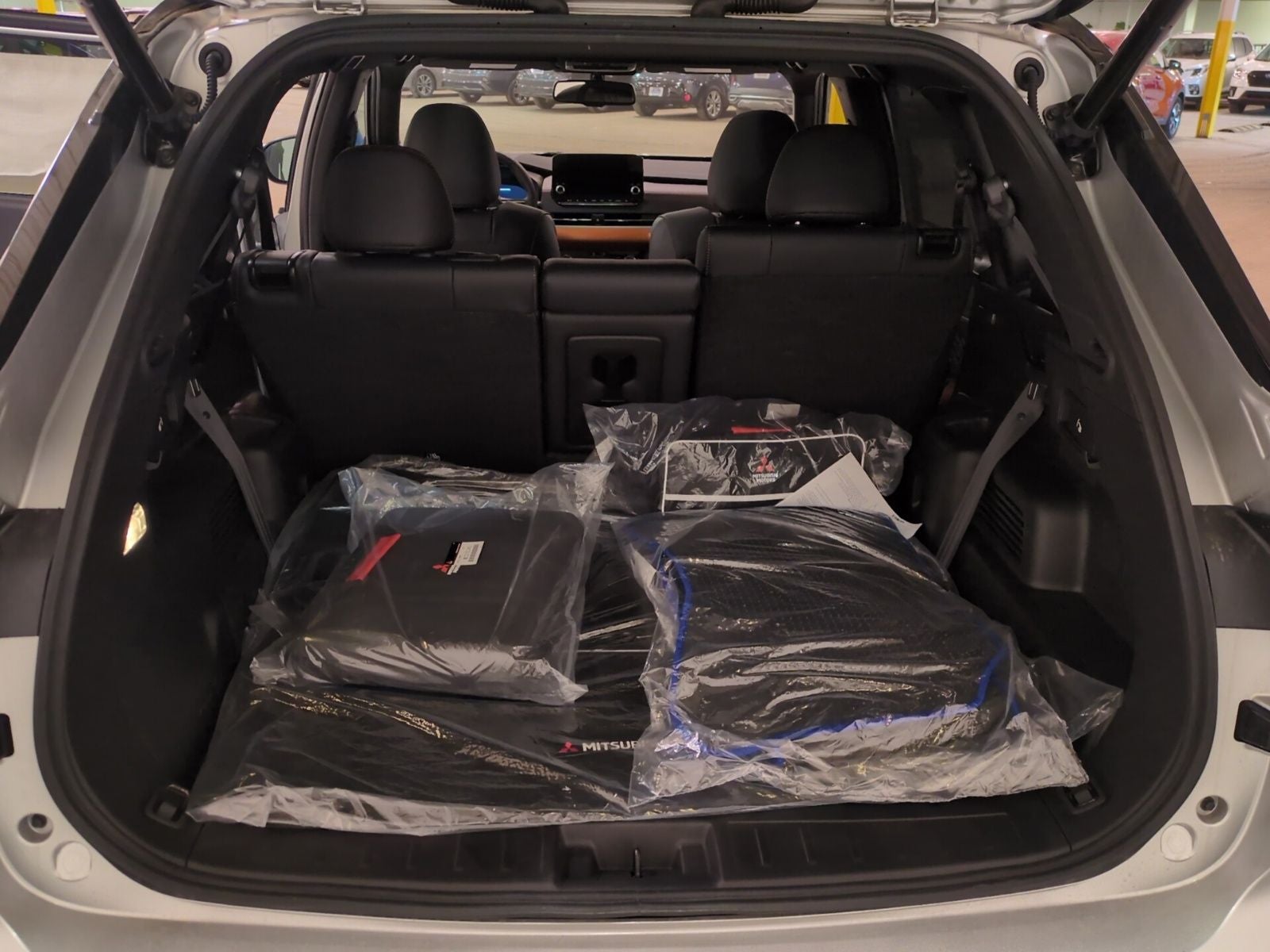 2025 Mitsubishi Outlander PHEV SEL