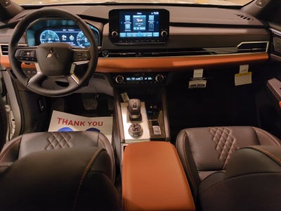 2025 Mitsubishi Outlander PHEV SEL