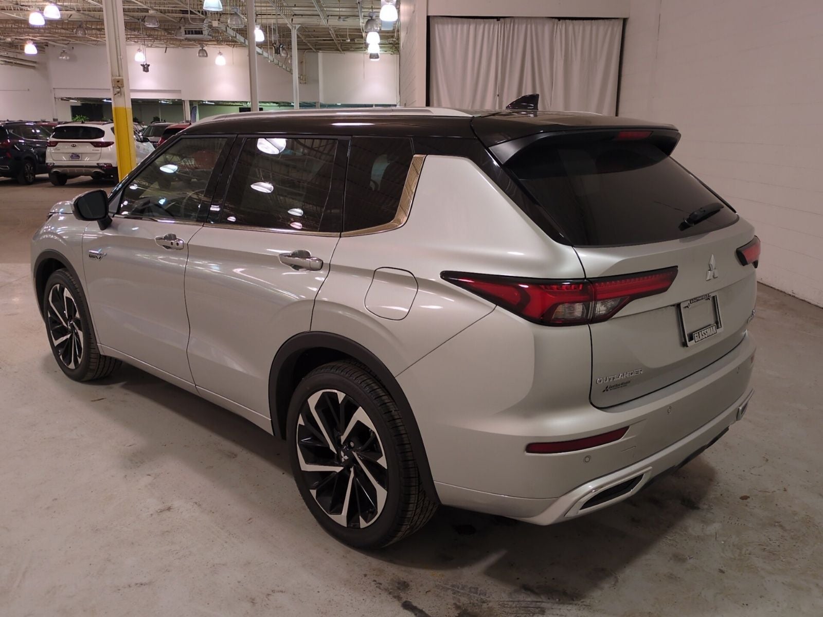 2025 Mitsubishi Outlander PHEV SEL