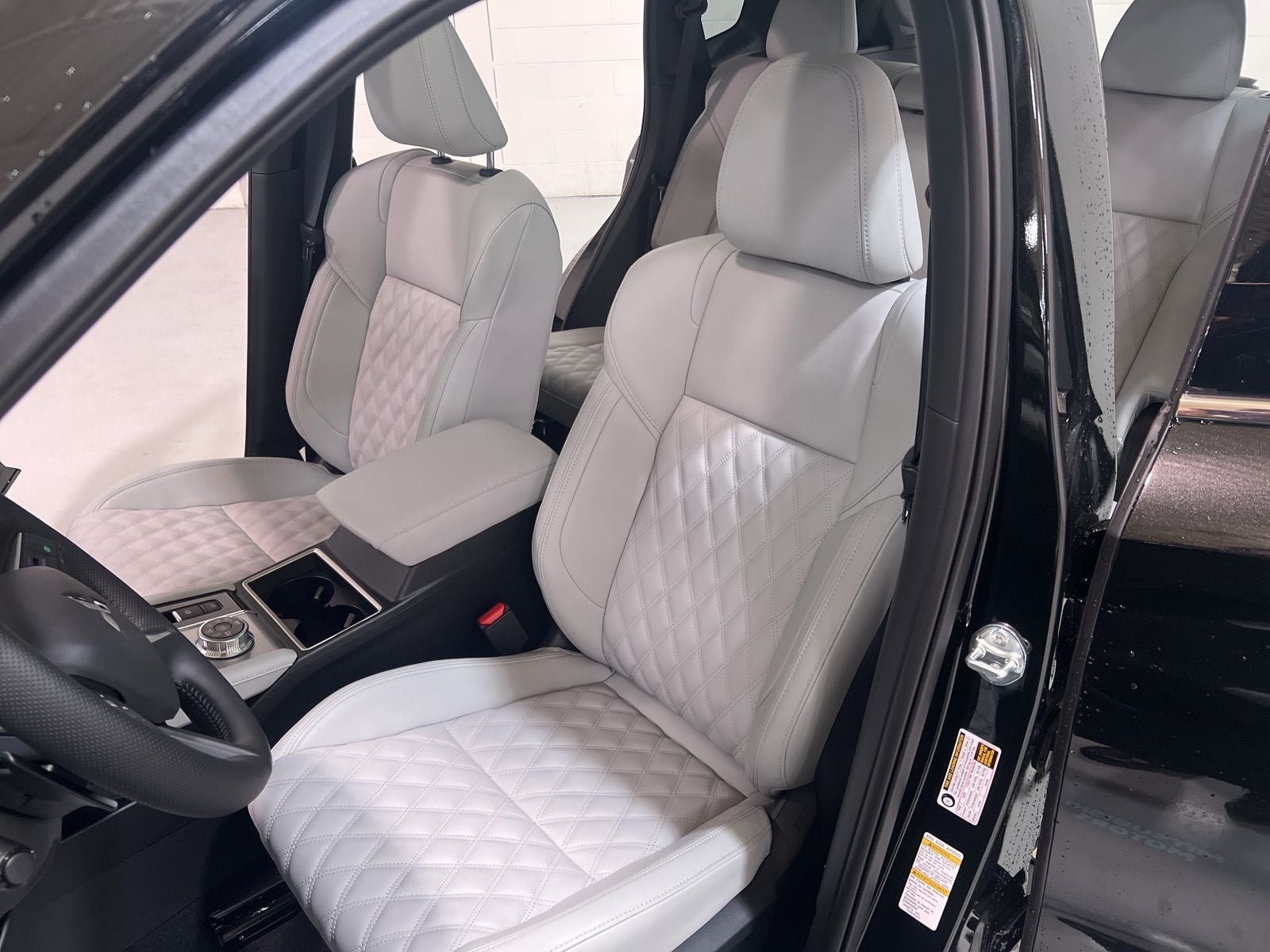 2025 Mitsubishi Outlander PHEV SEL