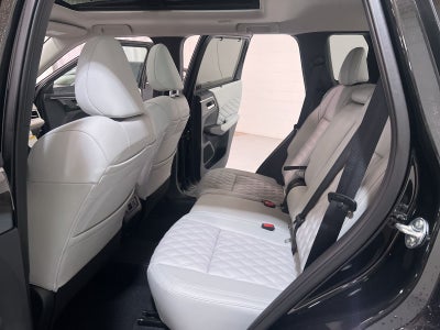 2025 Mitsubishi Outlander PHEV SEL