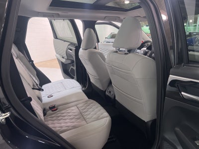 2025 Mitsubishi Outlander PHEV SEL