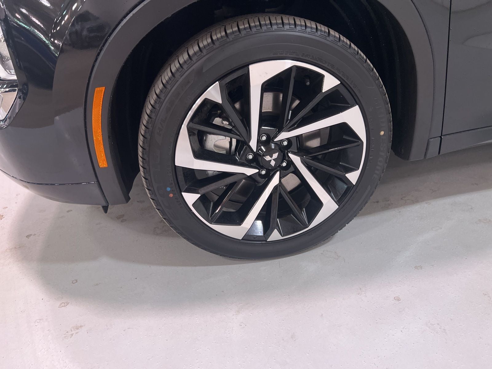 2025 Mitsubishi Outlander PHEV SEL