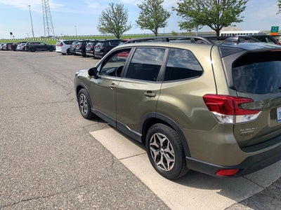 2024 Subaru Forester Premium