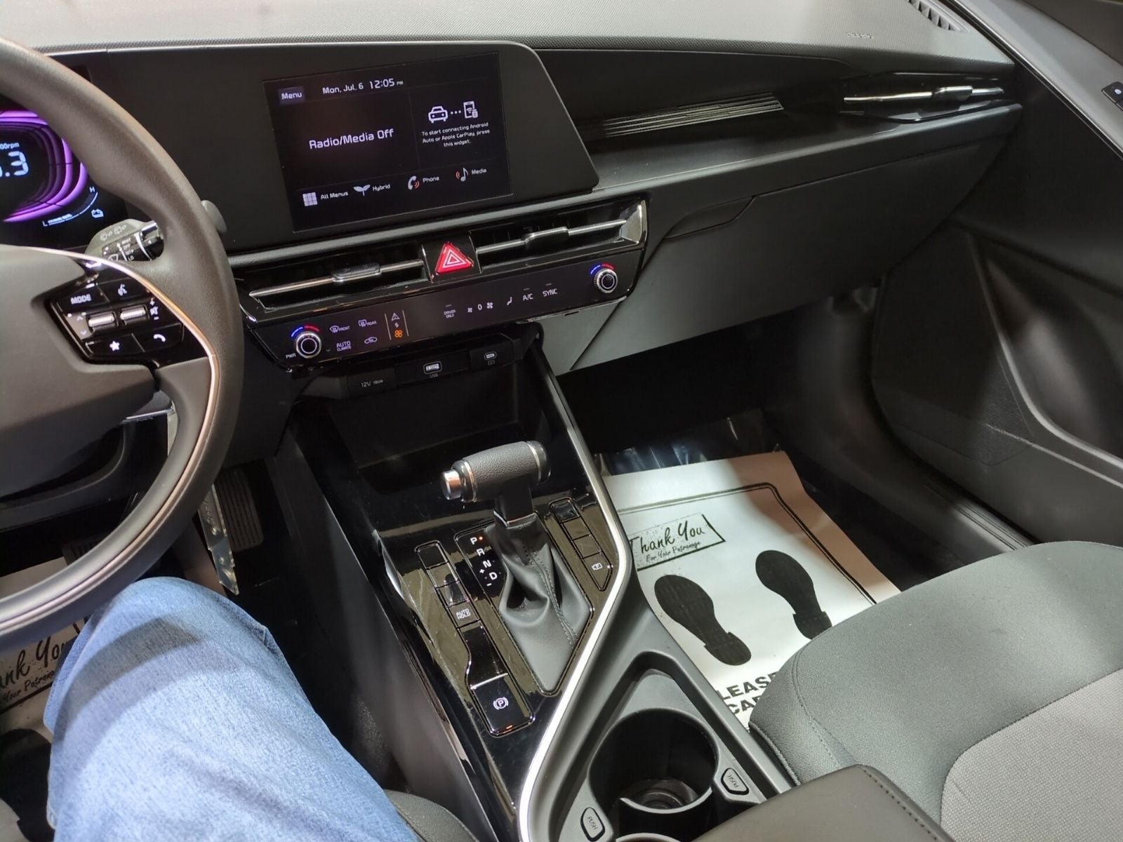 2024 Kia Niro LX